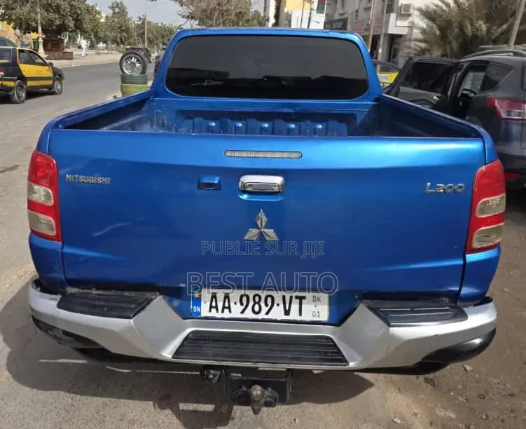 Mitsubishi L200 2020 Bleu