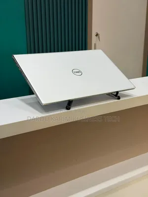 Nouveau Dell Inspiron 15 16GB Intel Core i7 SSD 512GB