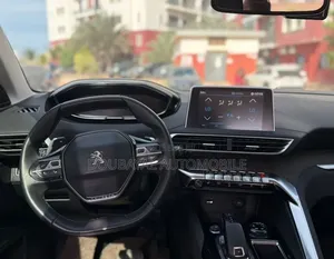 Peugeot 5008 2018 Blanc