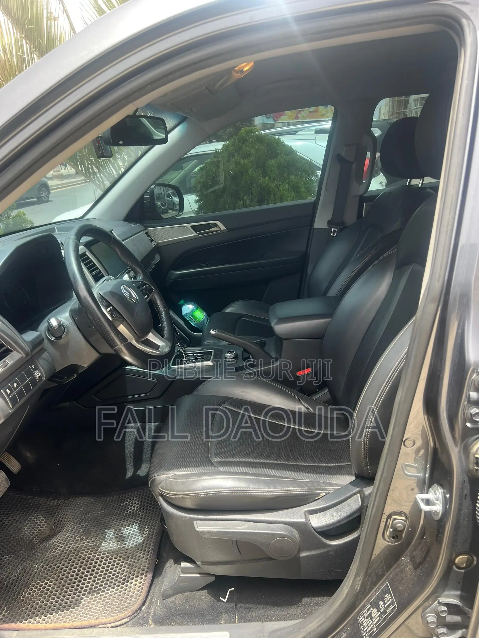 SsangYong Rexton 2018 Gris