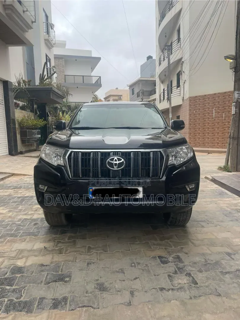 Toyota Land Cruiser Prado 2021 Noir