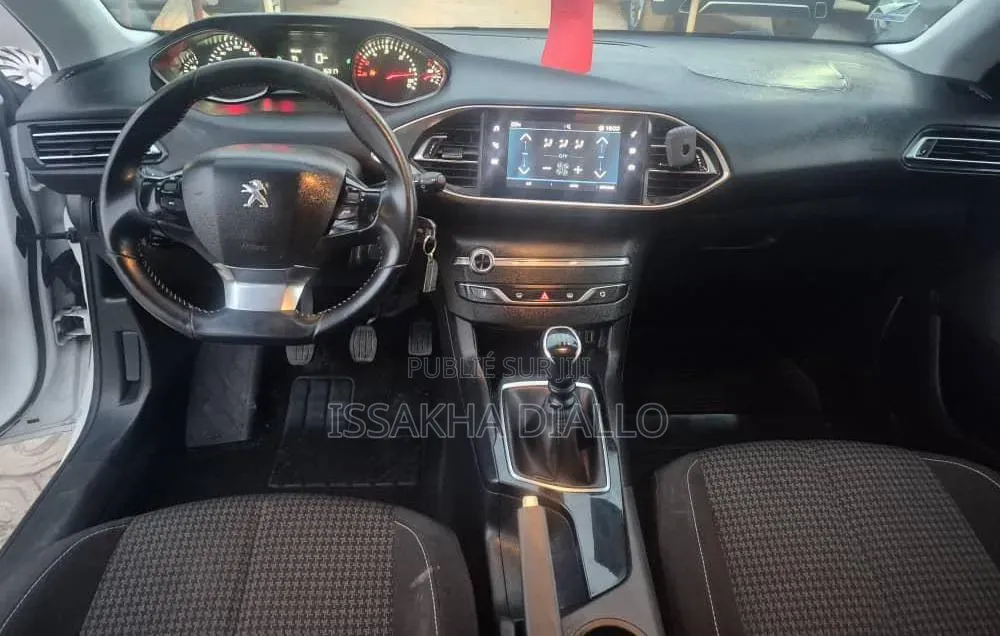 Peugeot 308 2020 Blanc