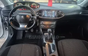 Peugeot 308 2020 Blanc