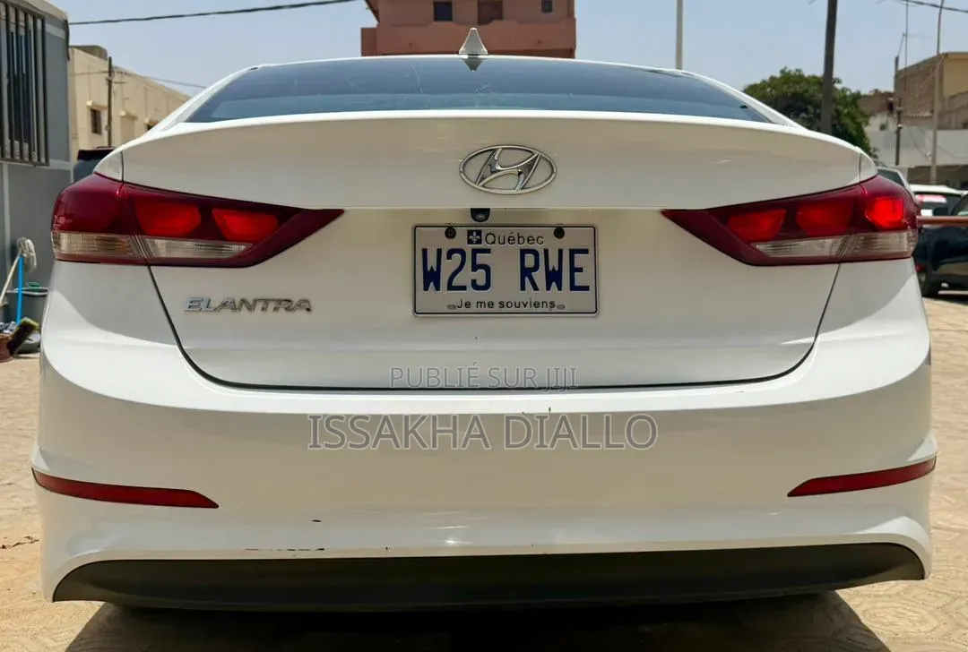 Hyundai Elantra 2018 Blanc