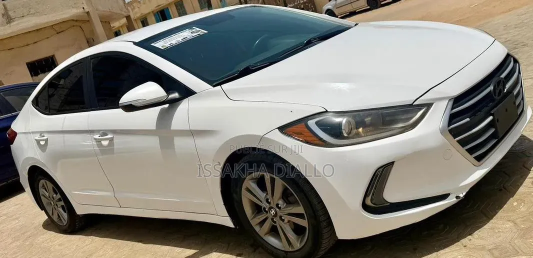 Hyundai Elantra 2018 Blanc