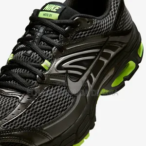 Nike Air Max Moto 