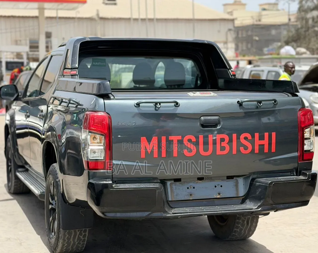 Mitsubishi L200 2022 Gris