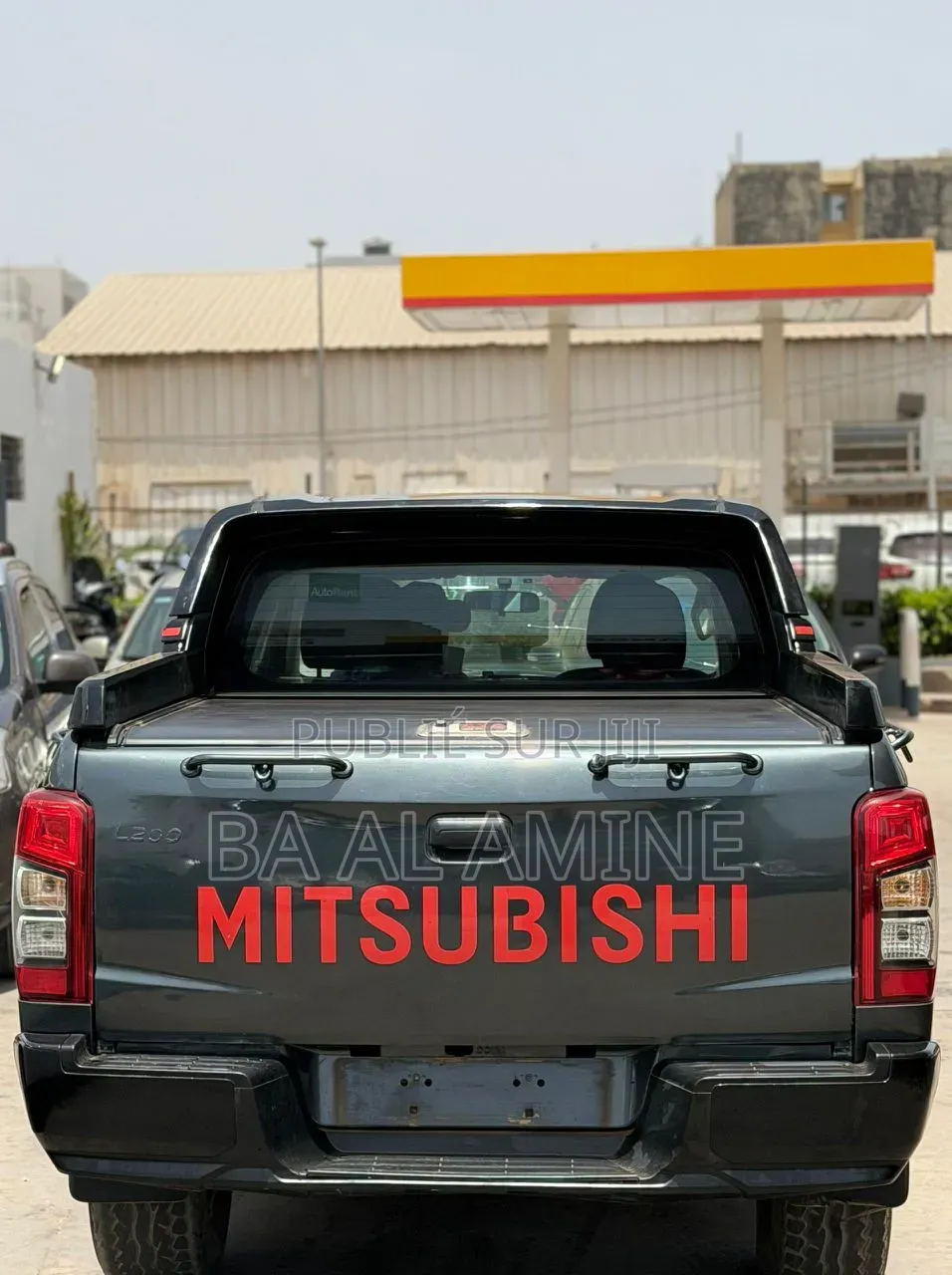 Mitsubishi L200 2022 Gris