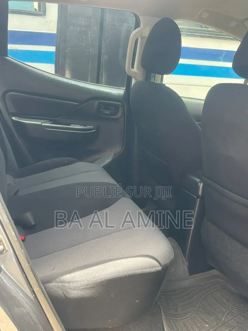 Mitsubishi L200 2022 Gris