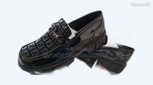 Chaussure De Ville Fendi
