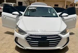 Hyundai Elantra 2018 Blanc