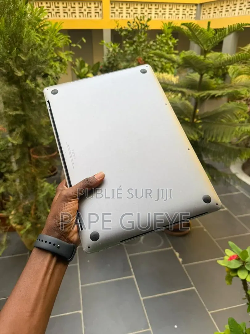 Ordinateur portable Apple MacBook Pro 16GB Intel Core i7 SSD 1T