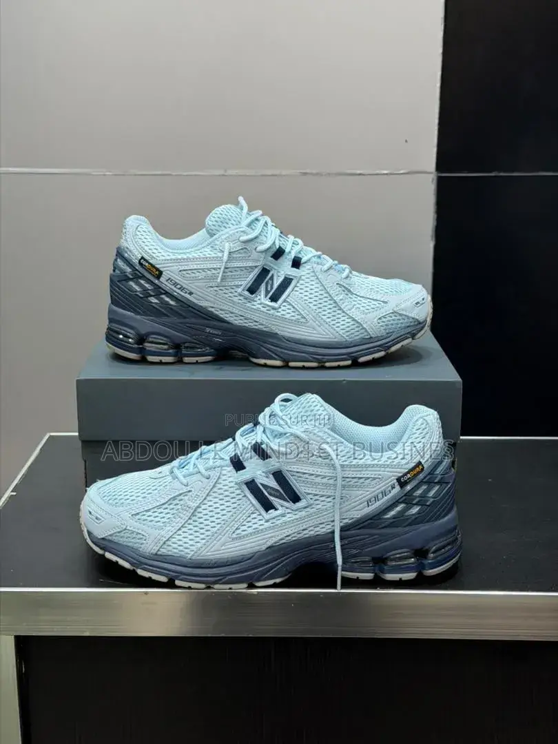 New Balance 1906 Bleu Disponible