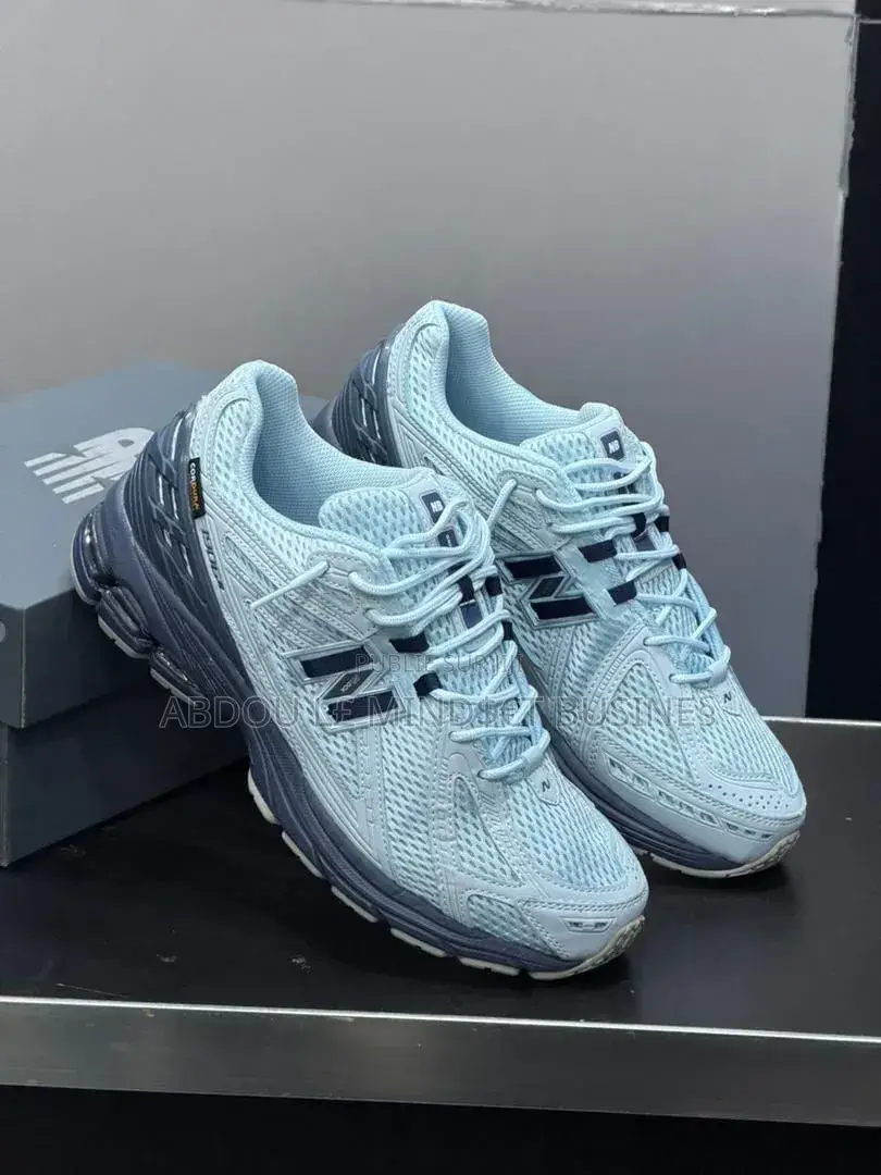New Balance 1906 Bleu Disponible
