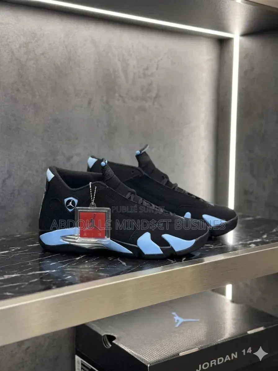 Air Jordan 14 Noir-Bleu Disponible