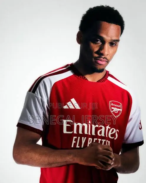 Nouveau Maillot D’Arsenal 26/27