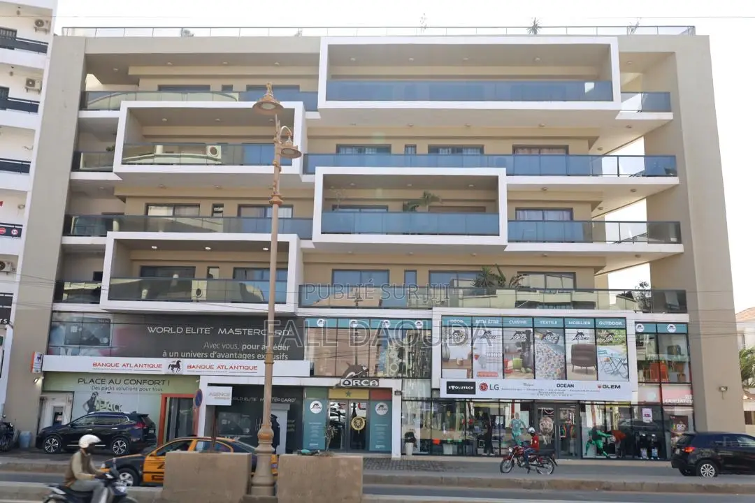 Meublé 1chbre Blocs d'appartements dans Ngor à Vendre