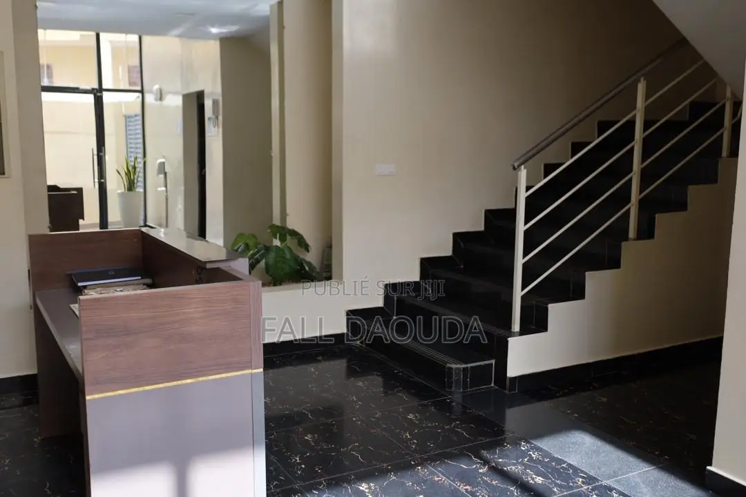 Meublé 1chbre Blocs d'appartements dans Ngor à Vendre