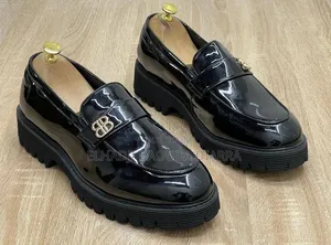 Chaussure De Ville Balenciaga