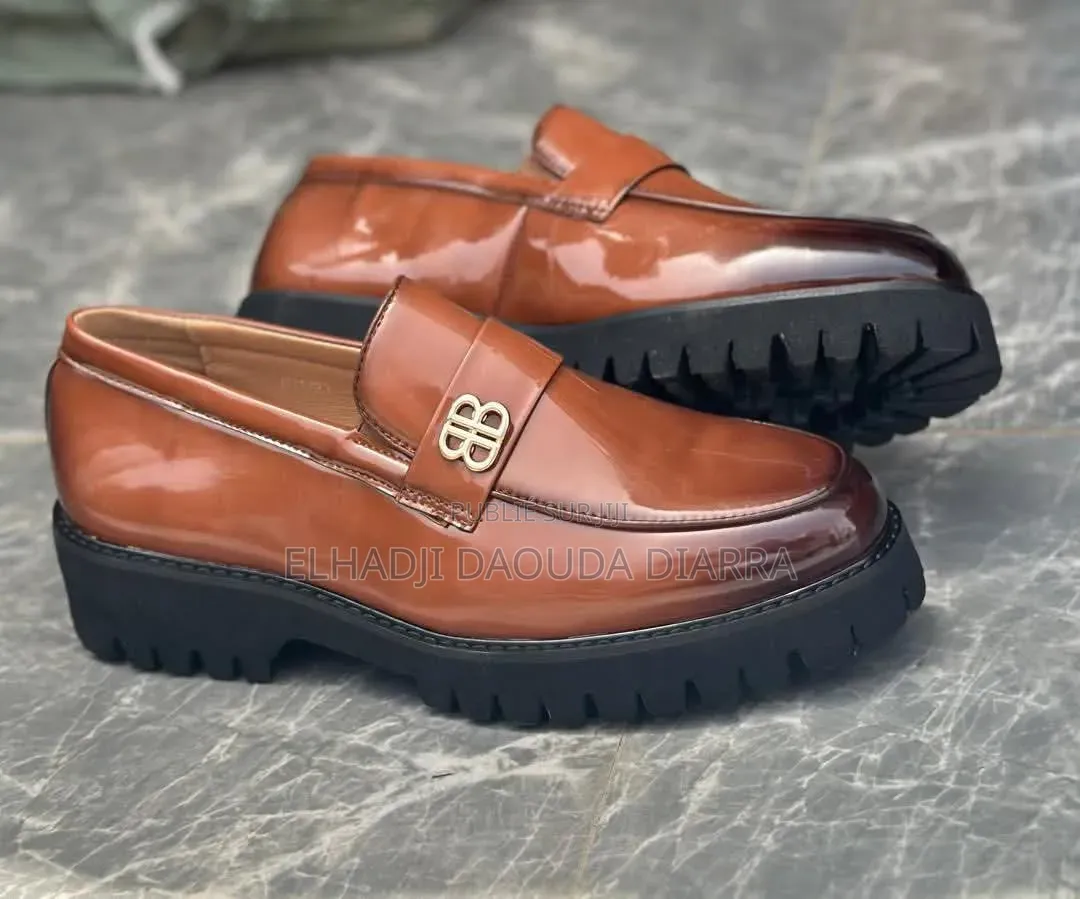 Chaussure De Ville Balenciaga