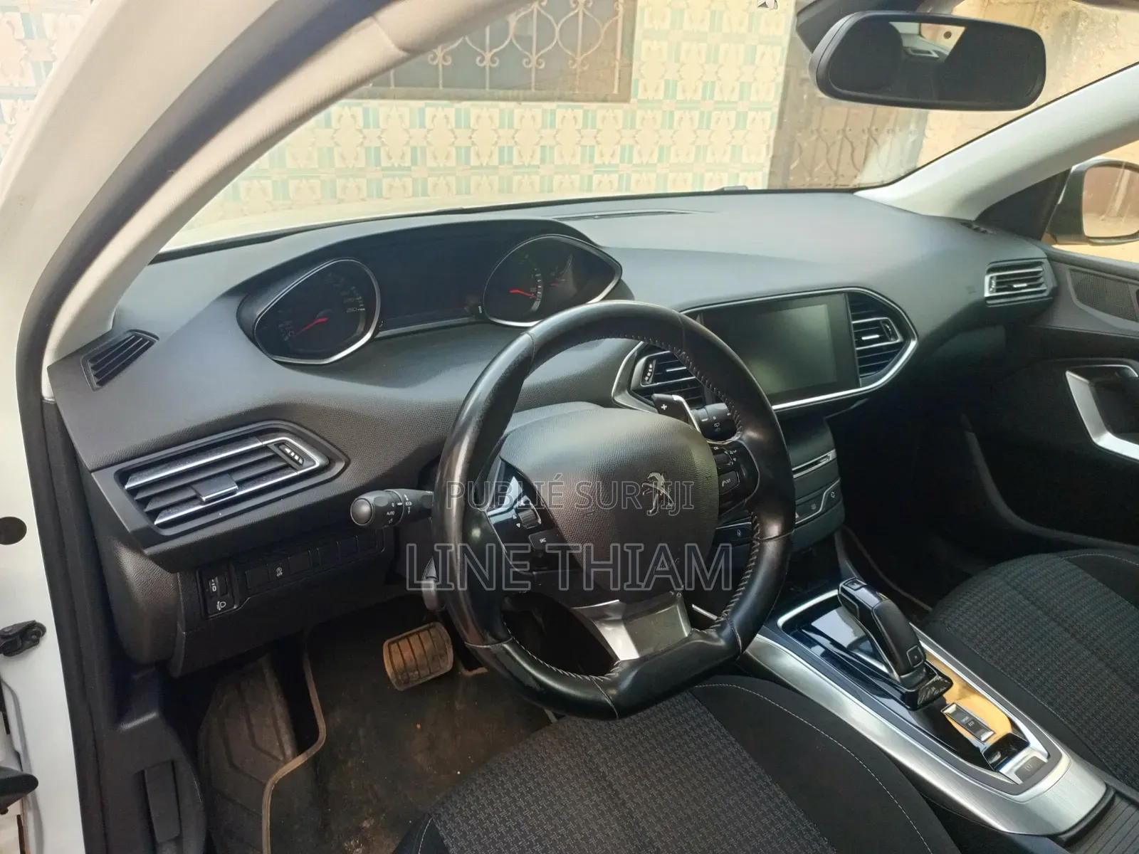 Peugeot 308 2018 Blanc