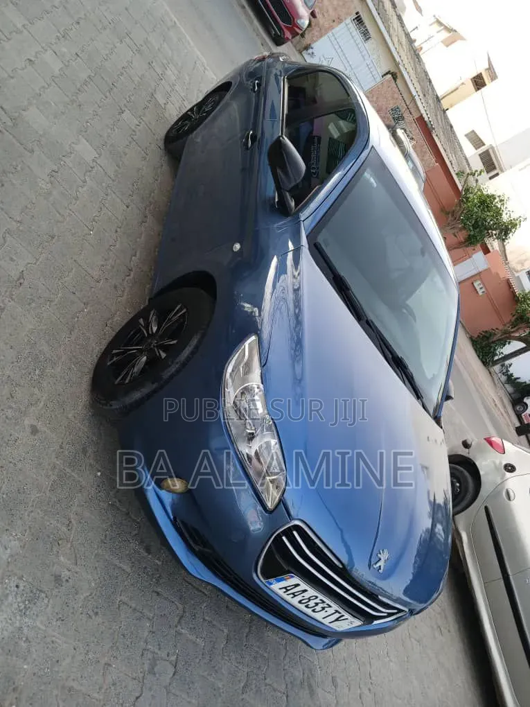 Peugeot 301 2015 Bleu