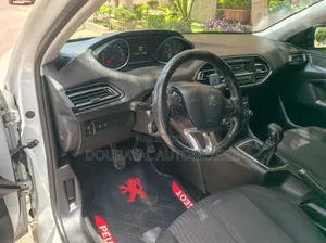 Peugeot 308 2018 Blanc