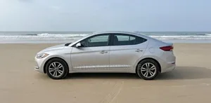 Hyundai Elantra 2018 Gris