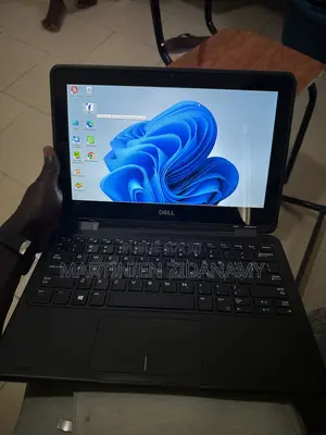 Ordinateur portable Dell Latitude 3189 8GB Intel Core i5 HDD 128GB