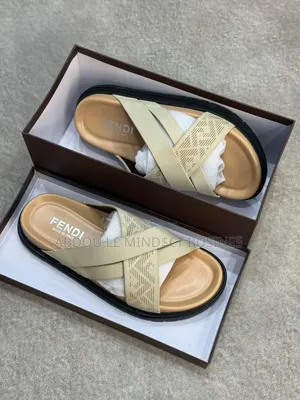 Shoes Sandal Fendi Beige Disponible