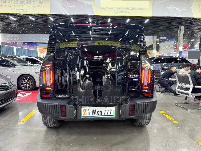 Jetour T2 1.5 Hybrid AWD 2024 Noir
