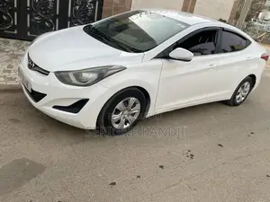 Hyundai Avante 2015 Blanc