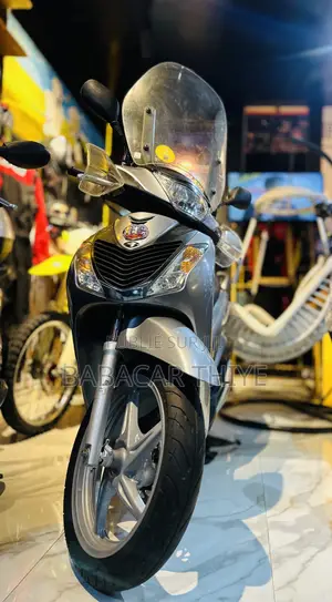 Nouveau Honda XL 125 2021 Gris
