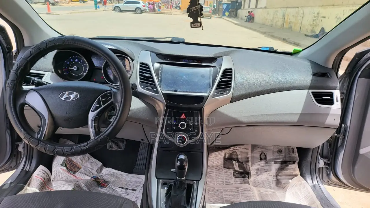 Hyundai Elantra 2016 Beige
