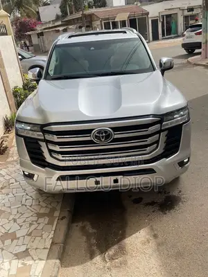 Toyota Land Cruiser Prado 2022 Gris