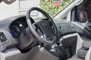 Hyundai Satellite 2019 Gris
