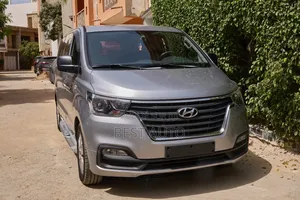 Hyundai Satellite 2019 Gris