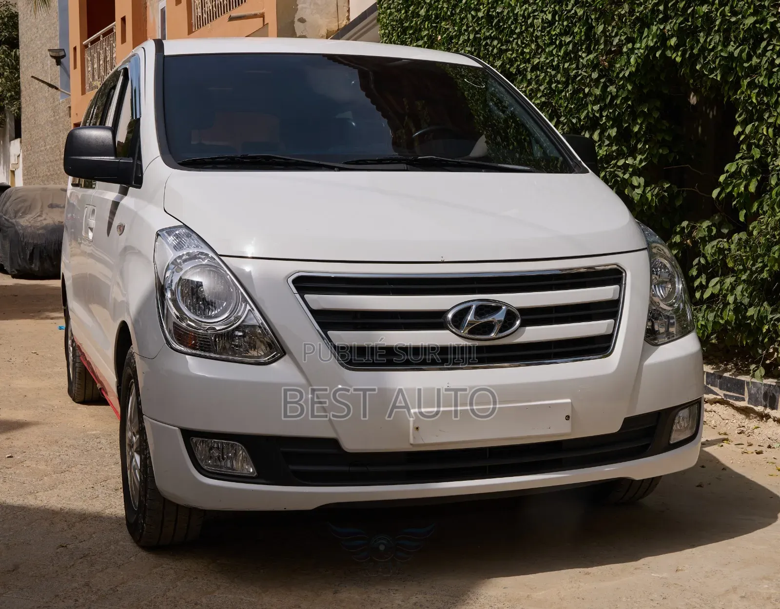 Hyundai Satellite 2017 Blanc
