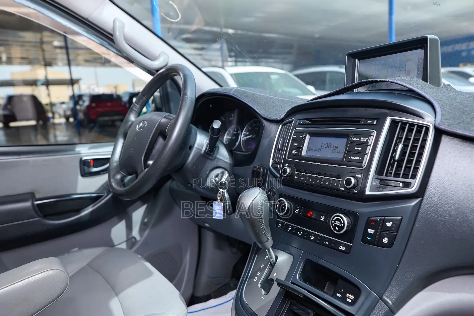 Hyundai Satellite 2017 Blanc