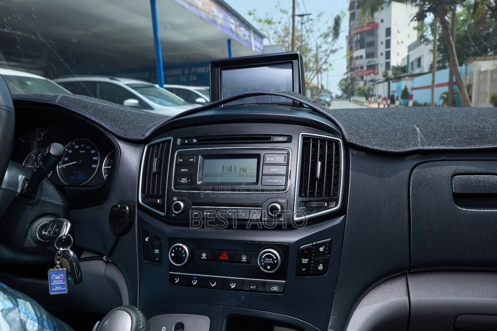 Hyundai Satellite 2017 Blanc