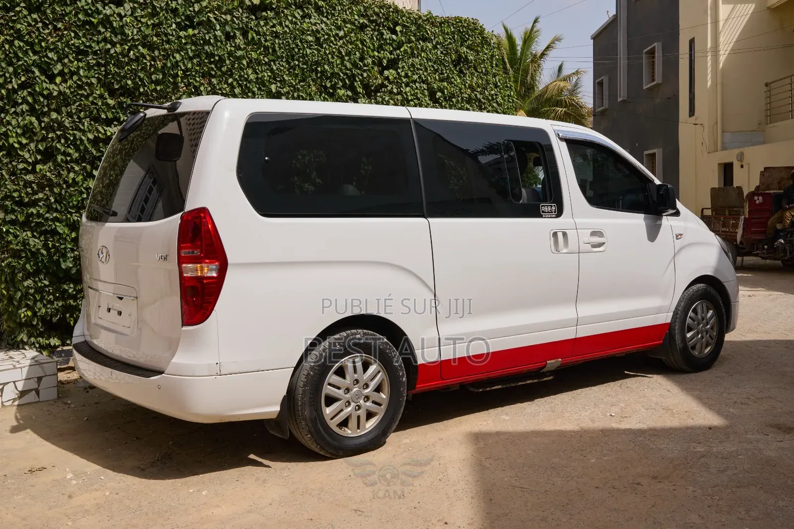 Hyundai Satellite 2017 Blanc