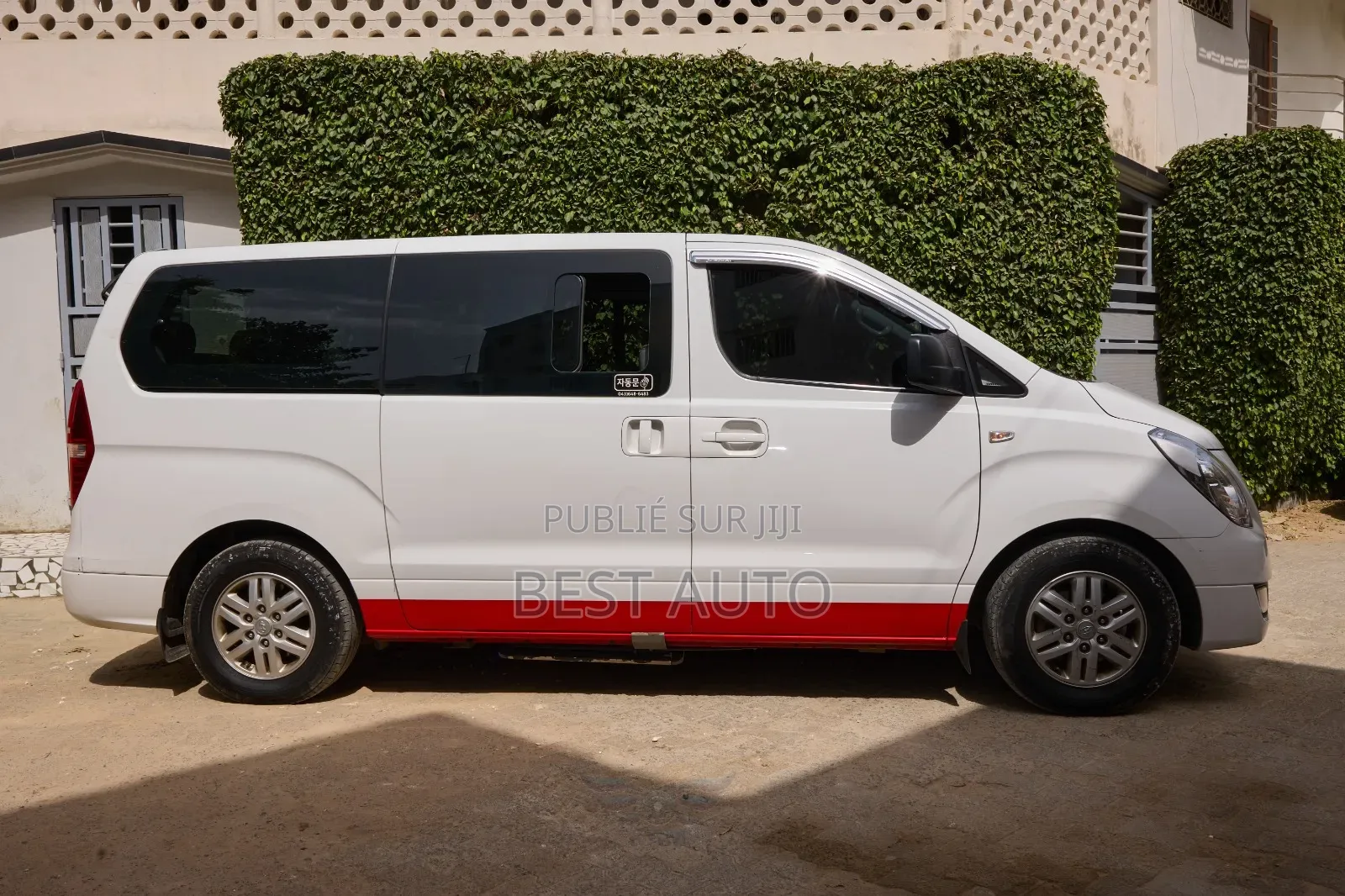 Hyundai Satellite 2017 Blanc