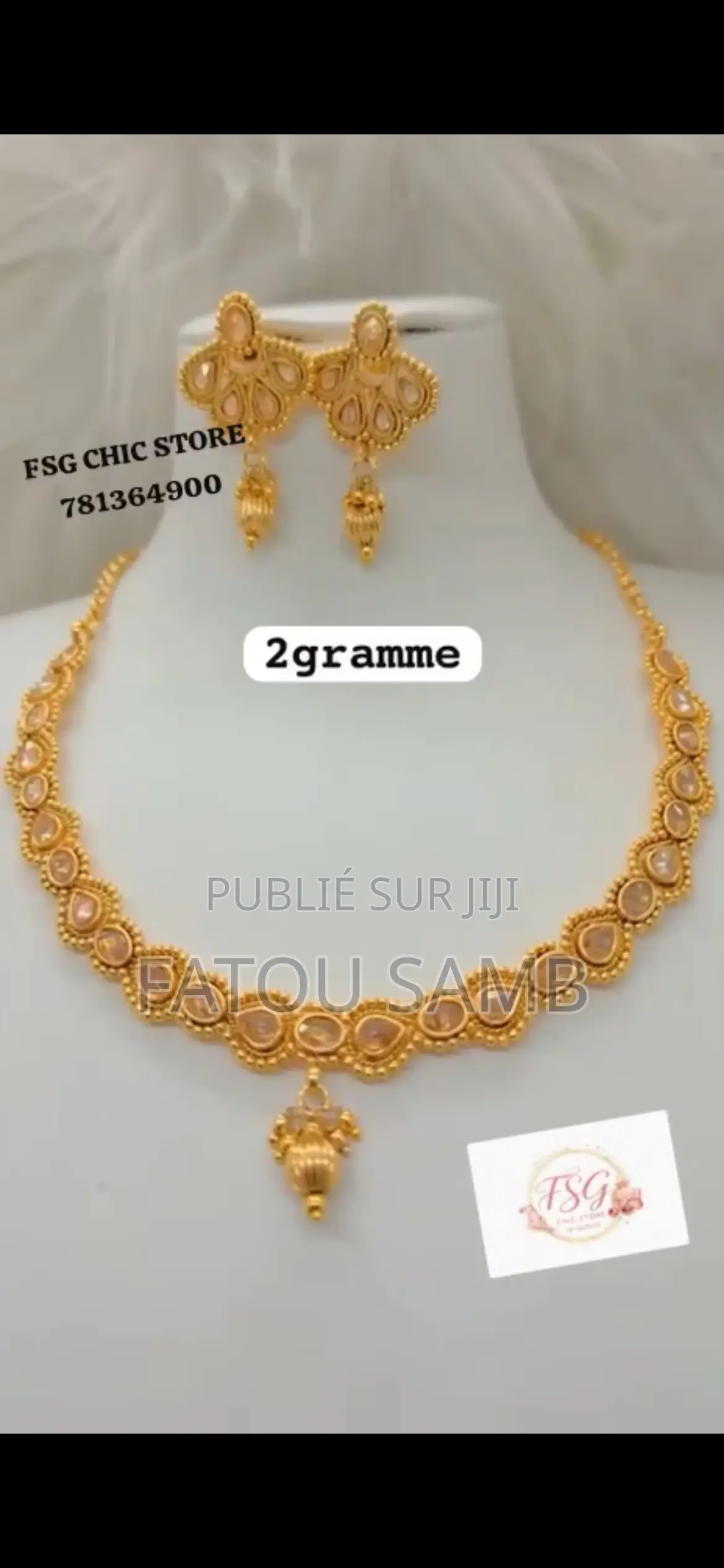 Collier or Indien