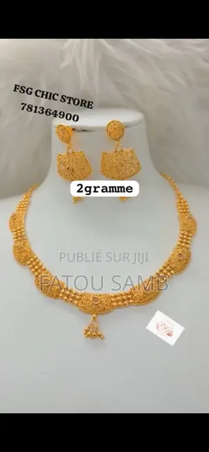 Collier or Indien