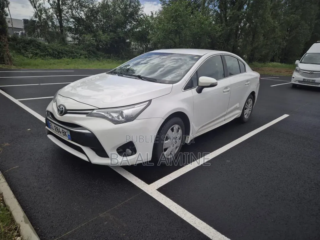 Toyota Avensis 2017 Blanc
