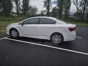 Toyota Avensis 2017 Blanc