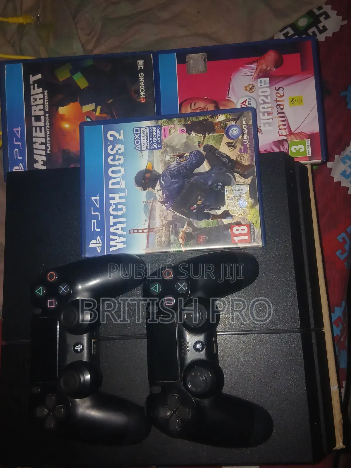 Ps4 500gb Noir 2 Controllers