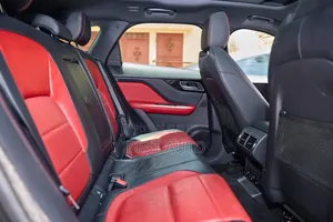 Jaguar F-Pace 2018 Blanc