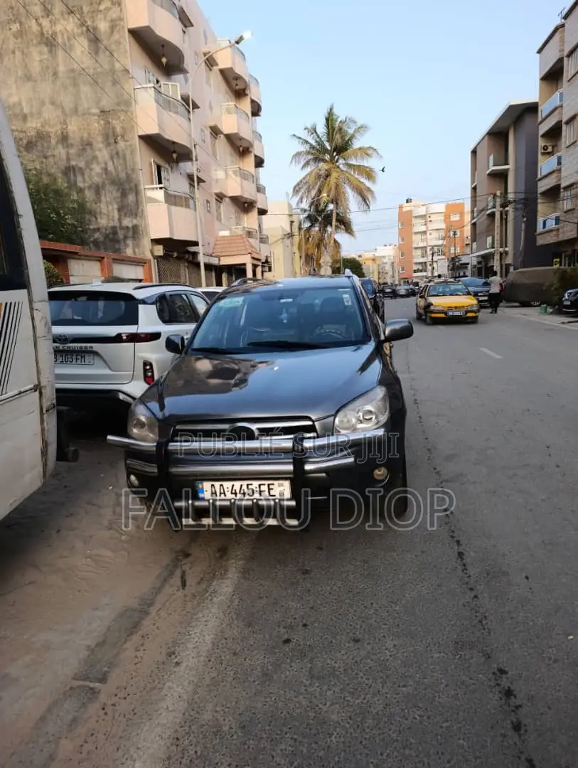 Toyota RAV4 2008 Noir