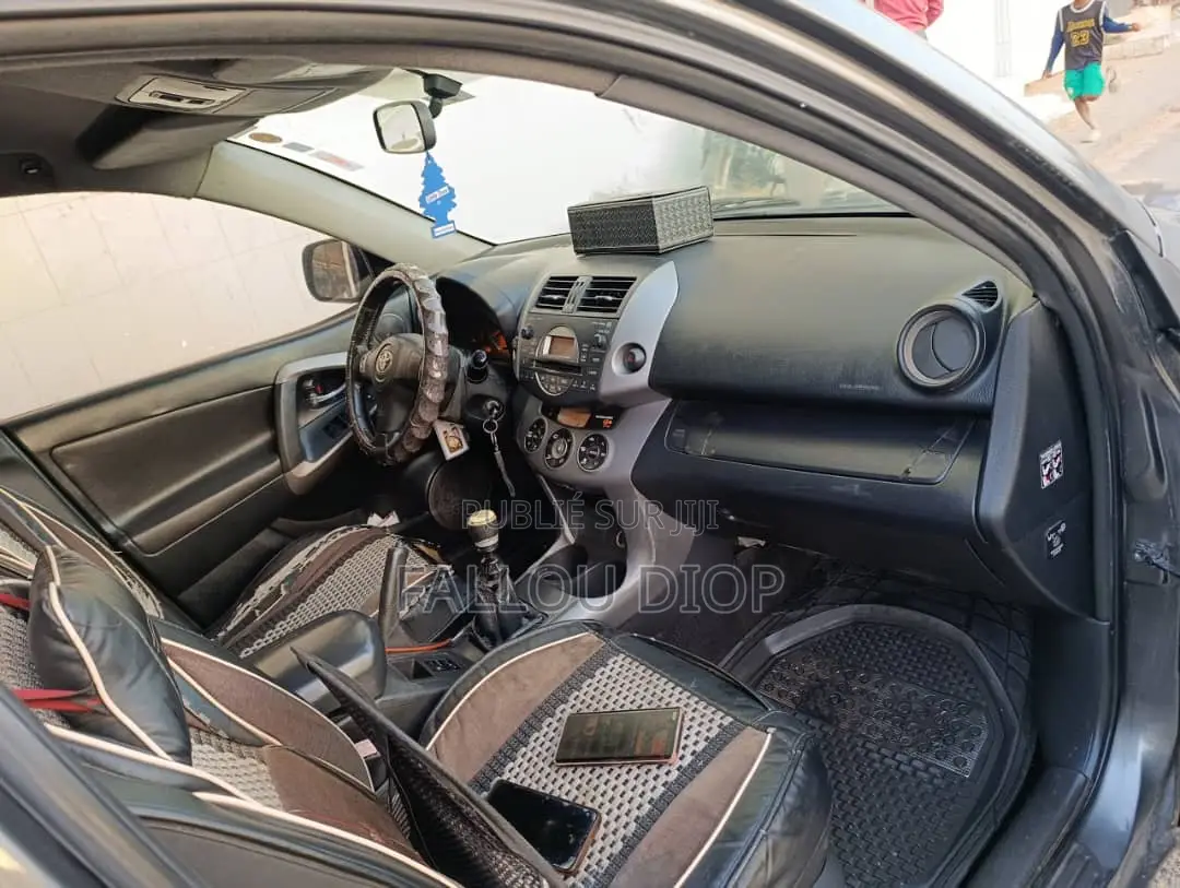 Toyota RAV4 2008 Noir